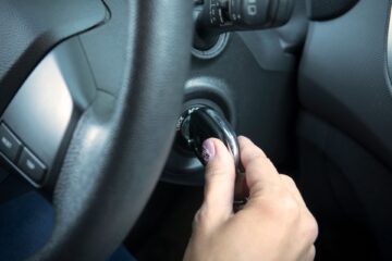 car key stuck in ignition
